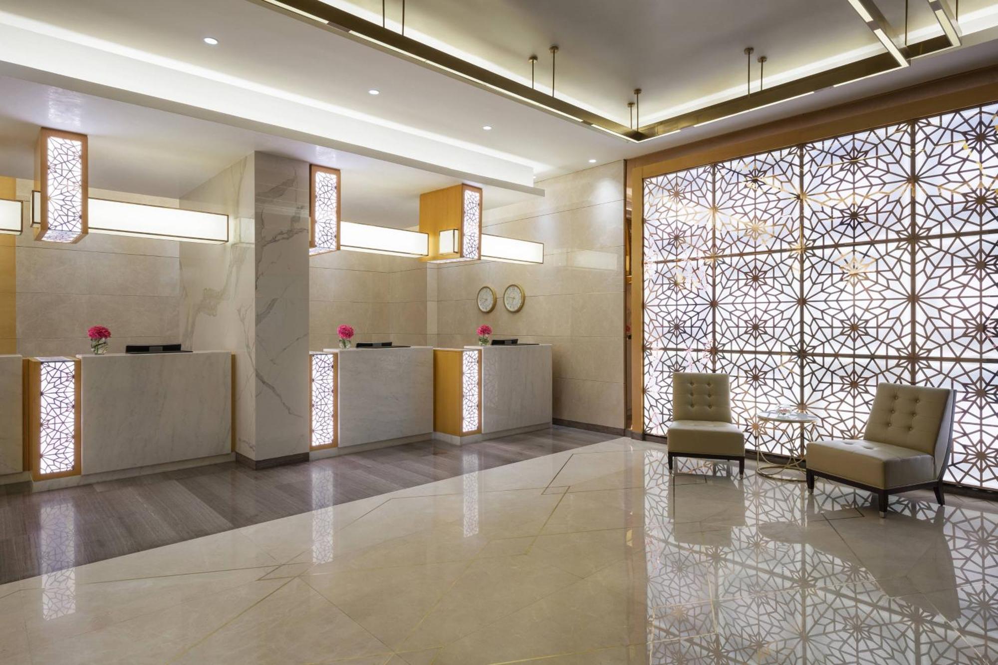 Sheraton Makkah Jabal Al Kaaba Hotel Mecca Exterior foto The lobby of the hotel